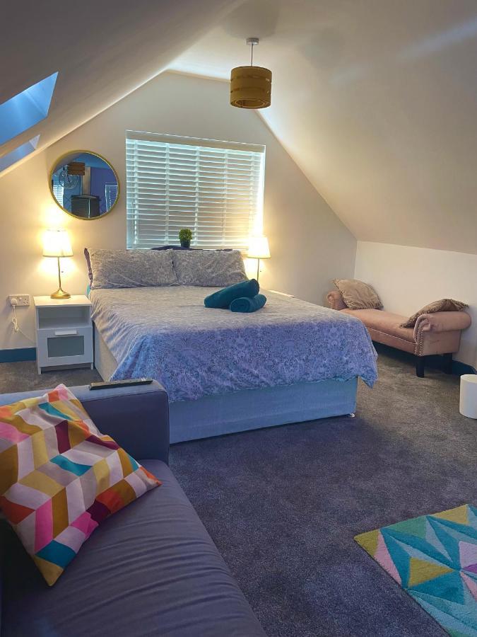 Vibrant & Modern Studio Apartment In Birmingham Exterior photo